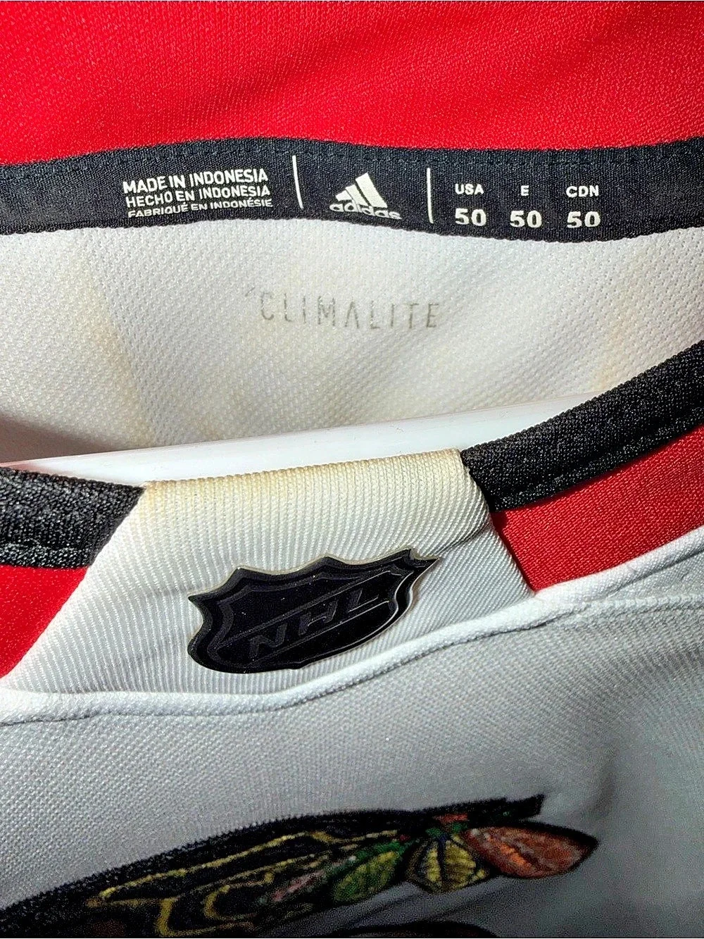 adidas Chicago Blackhawks NHL Jersey White & Red Medium Like New